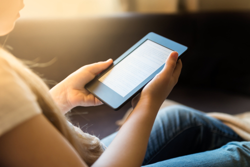 Idee Regalo per la Mamma che Ama Leggere | Unieuro