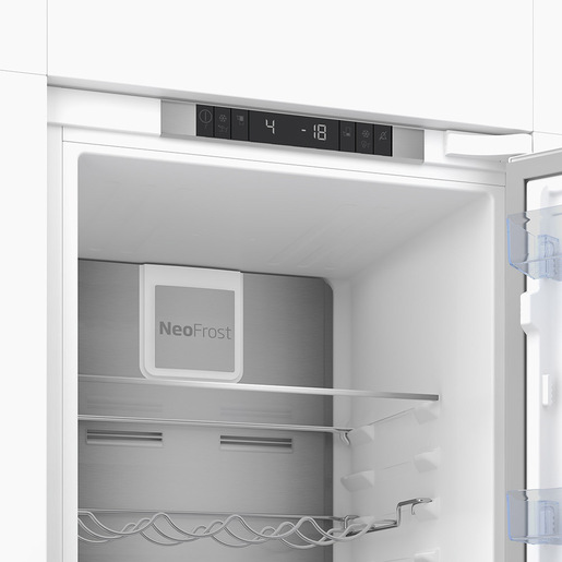 Beko BCNA306E4SN: Frigorifero da Incasso Combinato, Total No-Frost, h 193.5 cm