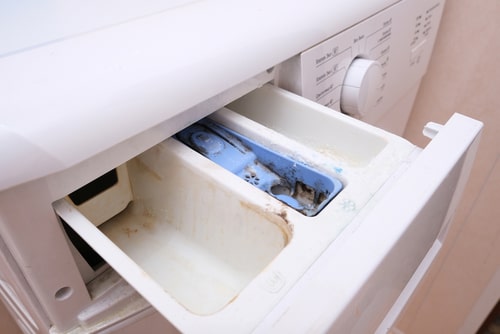 Guida alla Manutenzione della Lavatrice: la Pulizia del Filtro | Unieuro